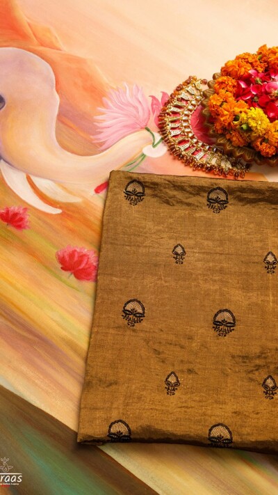 Swarna Paatra - Black Zari Gold