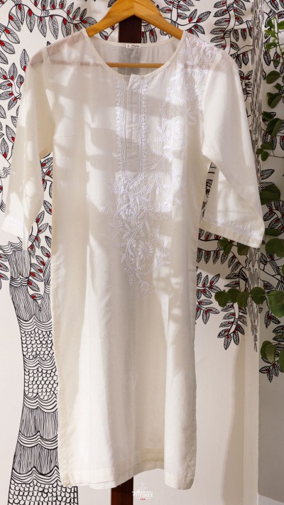 Vine Chikankari Kurta